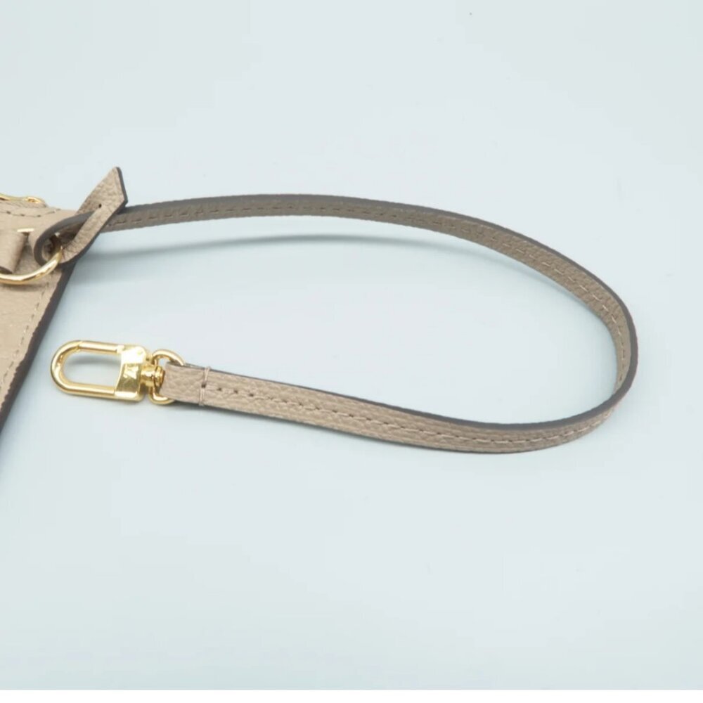 100% Authentic Louis Vuitton Grey Monogram Leather Pouch - Picture 9 of 12